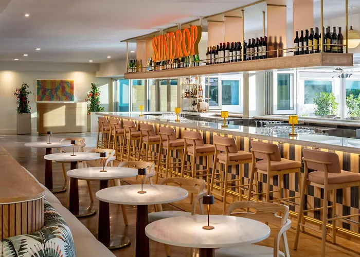 The Luce, St. Pete Beach, A Tribute Portfolio Hotel